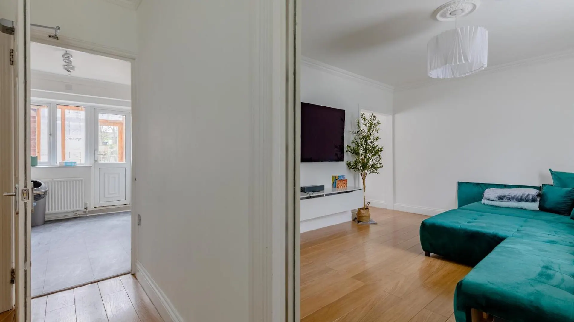 Spacious 4Bd Home With Large Garden East London United Kingdom