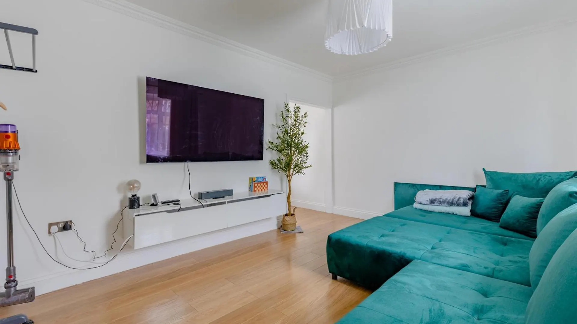 Holiday home Spacious 4Bd Home With Large Garden East London