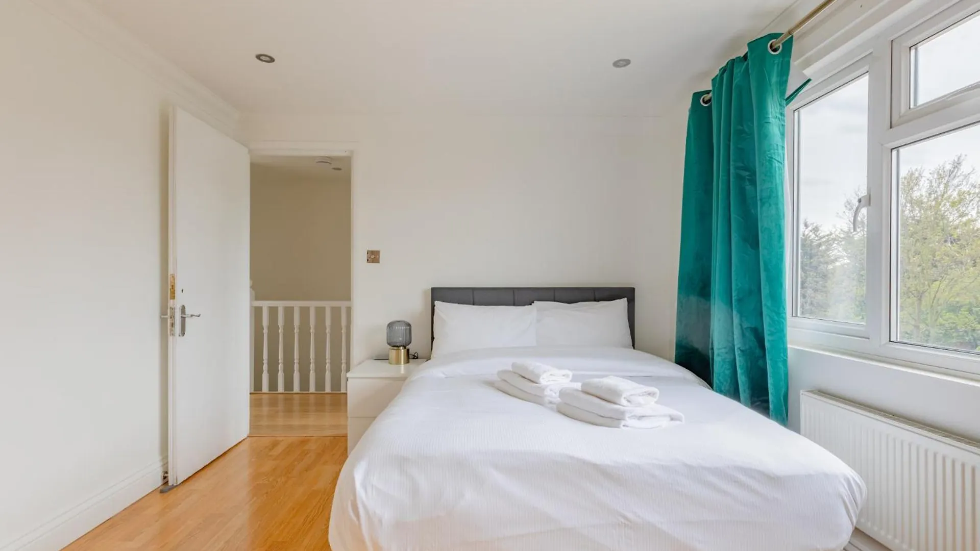 Spacious 4Bd Home With Large Garden East London United Kingdom