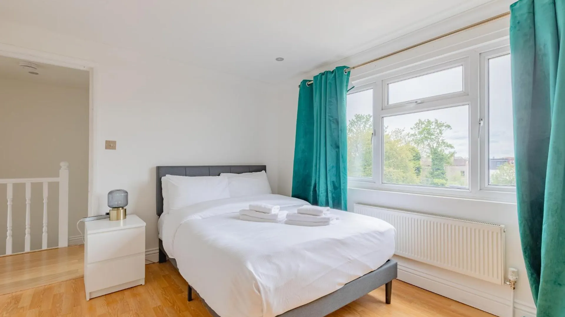Spacious 4Bd Home With Large Garden East London Holiday home